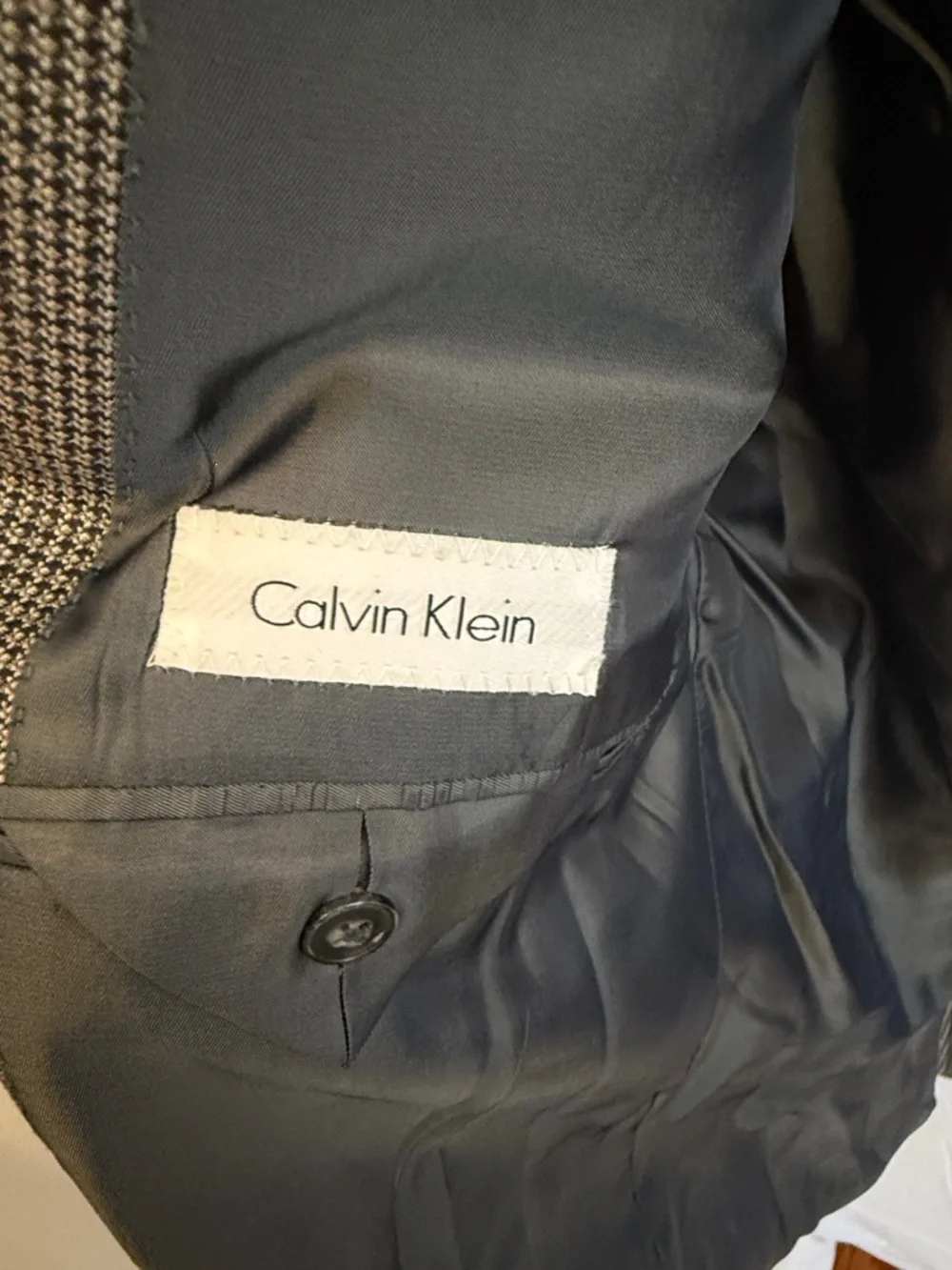 Calvin Klein Wool Silk Sport Coat Blazer 44S Gray Houndstooth 2 Button